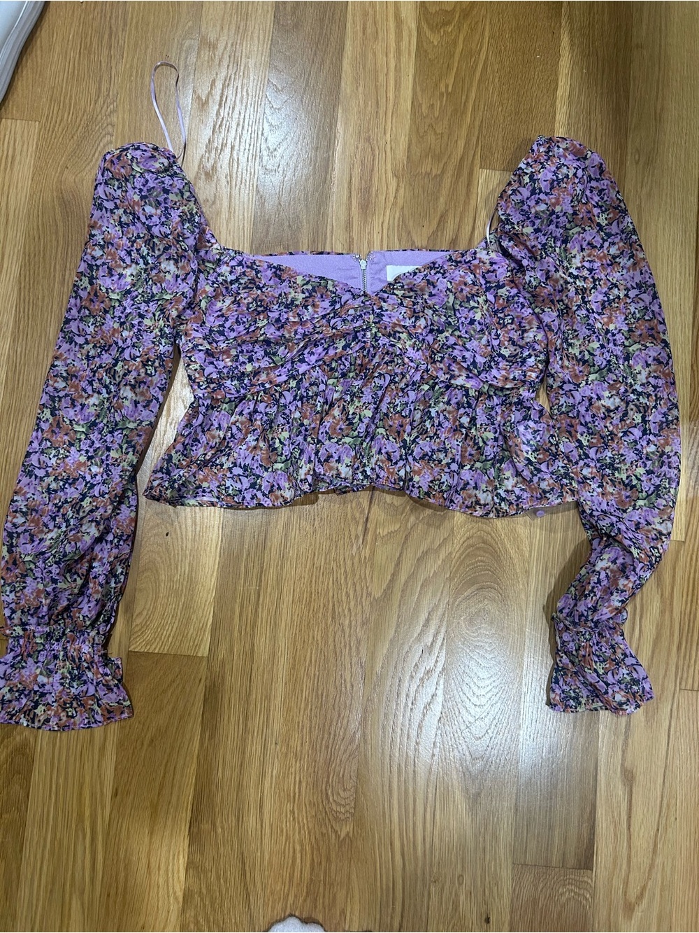 Astr Lavender Floral Puff-Sleeve Crop Top